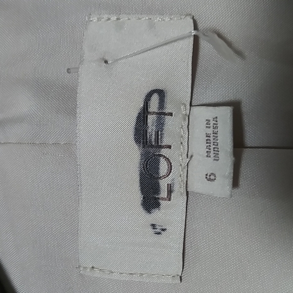 LOFT blazer. - Picture 15 of 17